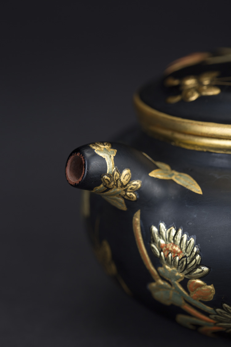 施梦佳仿古·黑漆描金紫砂壶