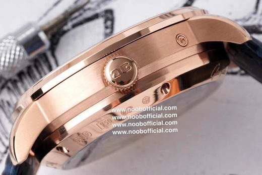 NOOB工厂最有“德味儿”的腕表———格拉苏蒂原创90偏心大日历月相，订制机芯的双跳大日历显示，日期显示的个位和十位并不在同一个日期圈上，有两个独立的显示盘，采用双模组设计 商品图4