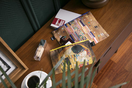 【收纳袋】德国LOQI 博物馆名画系列 环保收纳袋三件套 梵高星空 戴珍珠耳环的少女 蒙娜丽莎的微笑 文具数码配件收纳整理套包洗漱化妆防泼水潮流 商品图10