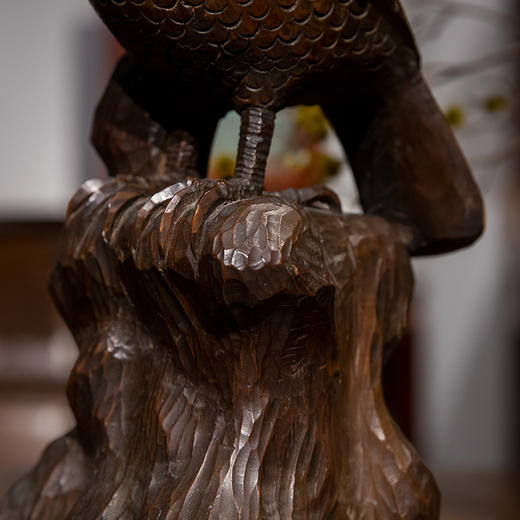 清 木雕鹰摆件 商品图3