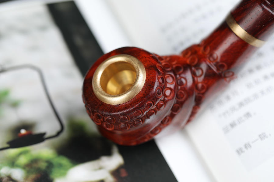 小叶紫檀火焰纹烟斗