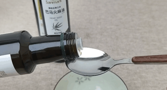  早餐喝酸奶，不如每天一勺它！天然“肠道清道夫” ，肚子瘪了，浑身轻松~ 