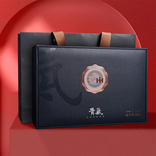 分两个包裹 正山堂茶业 武夷山桐木关正山小种红茶全家福系列礼盒+正山堂 三两骨气 岩语·三坑两涧岩茶【鲜知50.0】 商品图1