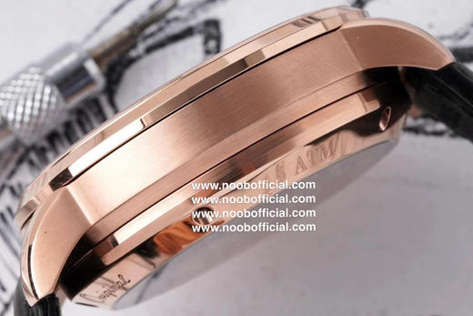 NOOB工厂最有“德味儿”的腕表———格拉苏蒂原创90偏心大日历月相，订制机芯的双跳大日历显示，日期显示的个位和十位并不在同一个日期圈上，有两个独立的显示盘，采用双模组设计 商品图8