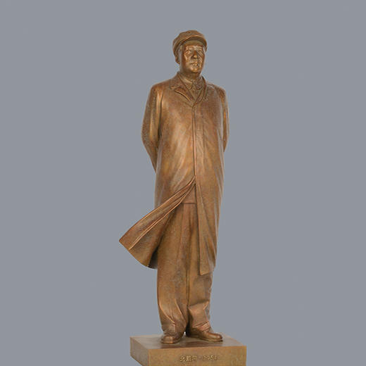 宇达青铜摆件 孙绍群作品《北戴河1954》艺术装饰摆件  高59cm 商品图0
