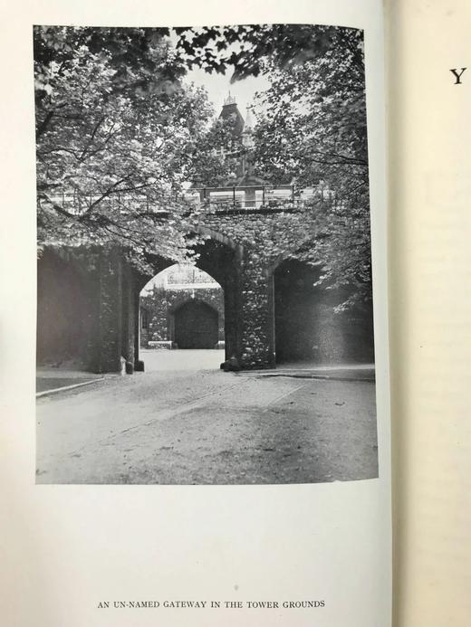 1935年 伦敦两千年 20幅插图 漆布精装32开 商品图2