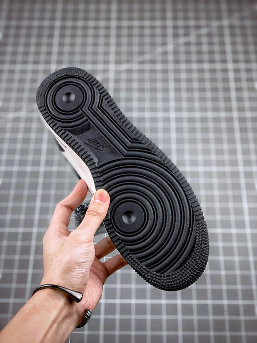 AIR FORCE 1 MID 香奈儿联名 商品图6