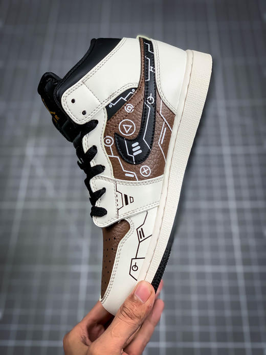 Air Jordan 1 Mid 中帮 摩卡电玩 AJ1 商品图5