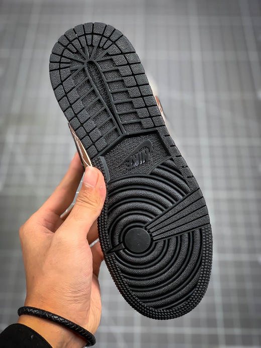 Air Jordan 1 Mid 中帮 摩卡电玩 AJ1 商品图6