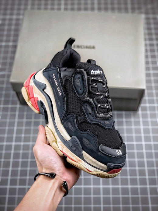Balenciaga Triple S做旧运动风黑红 商品图0