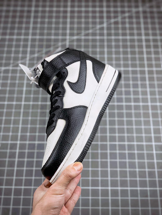 AIR FORCE 1 MID 香奈儿联名 商品图5