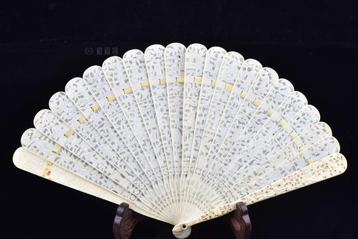 【春日游园】天然材质折扇-ZX2112218 商品图1