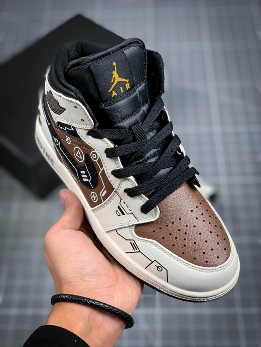 Air Jordan 1 Mid 中帮 摩卡电玩 AJ1 商品图0