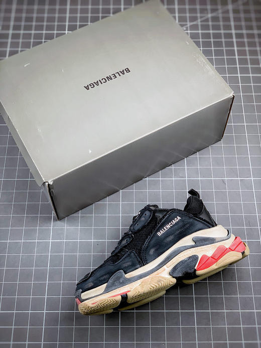 Balenciaga Triple S做旧运动风黑红 商品图2