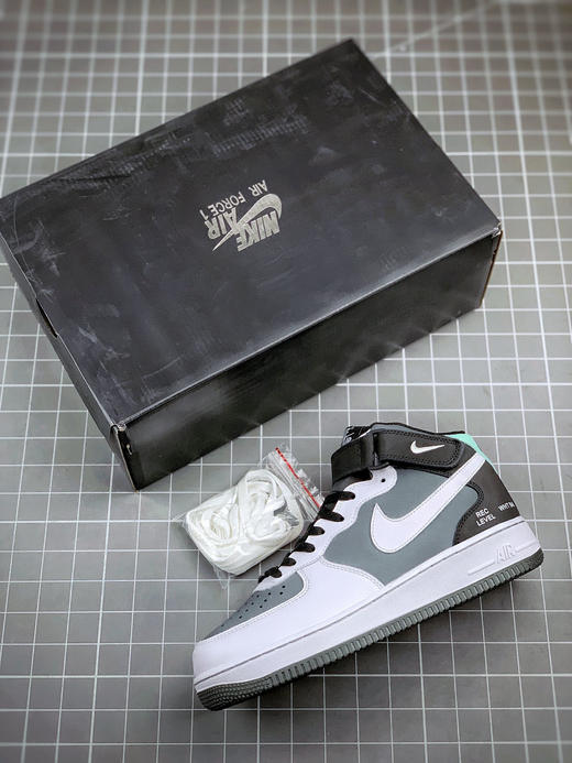 Air Force 1 MID 黑白灰摄像机 商品图2