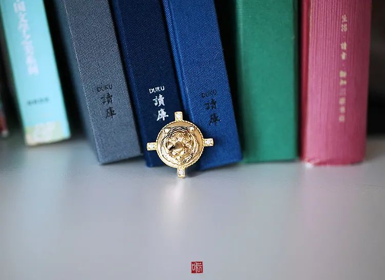 虎本命年 复古徽章胸针