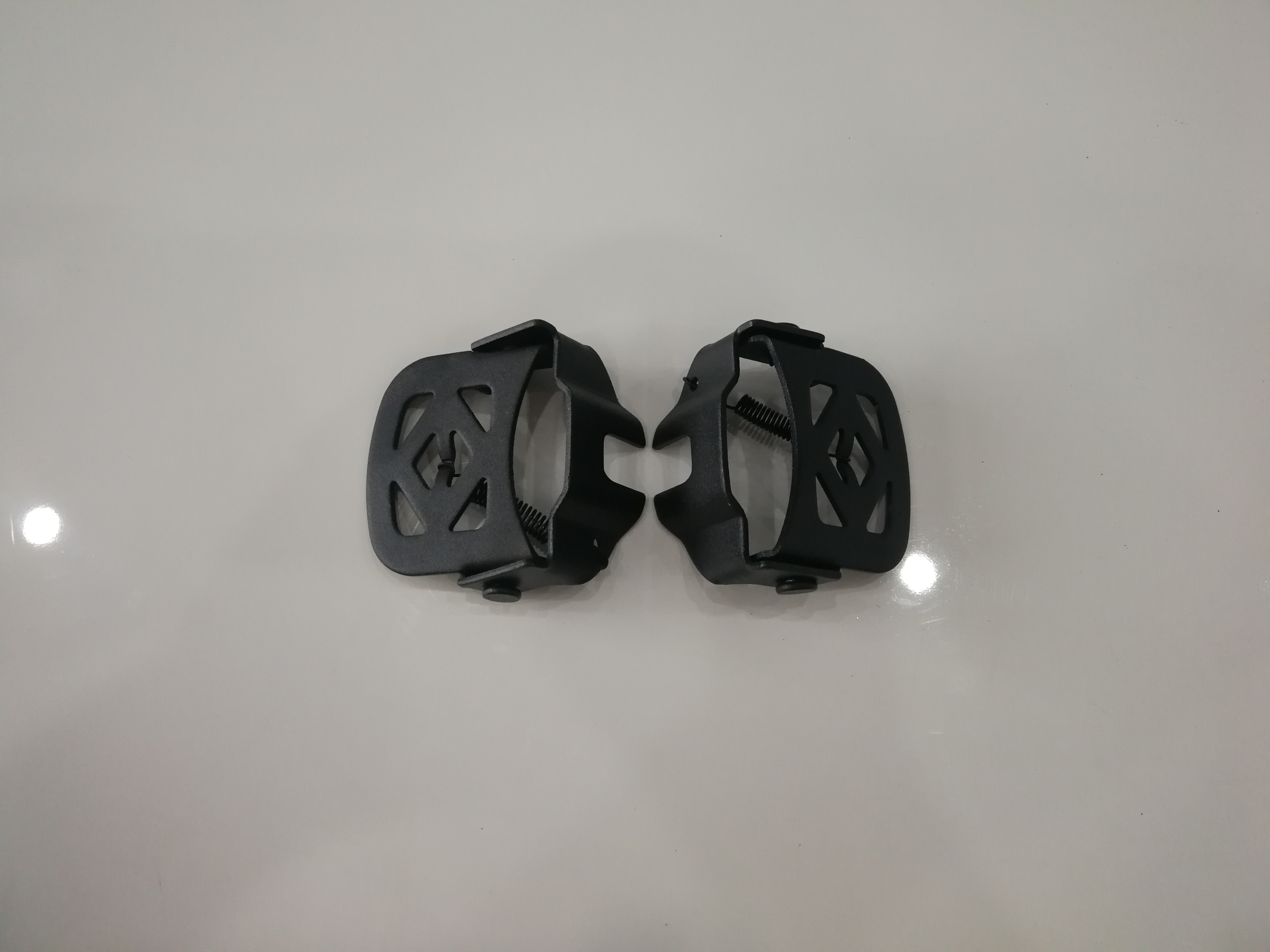 正步电动车折叠后脚踏