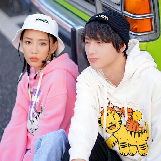 MISHKA印花套头卫衣M21100490M 商品图2