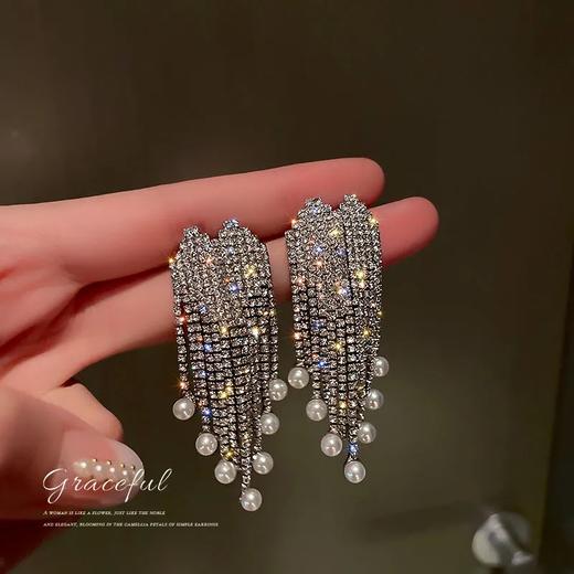 TPR满钻珍珠流苏耳坠气质高级感轻奢耳环2021年新款潮 商品图3