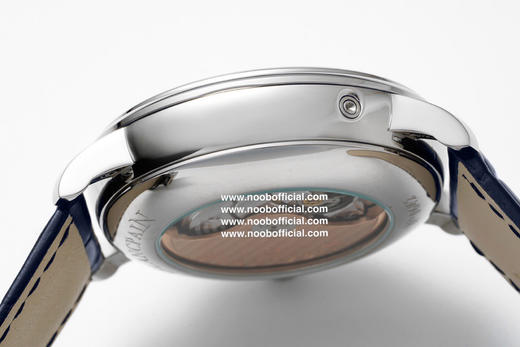 宝珀经典系列，里程碑式的传奇

制表实力毋庸置疑，这款功能腕表来自宝珀的经典系列，作为制表界的三大传统复杂功能之一，它的出现是腕表界又一里程碑式的传奇。42毫米直径 商品图11