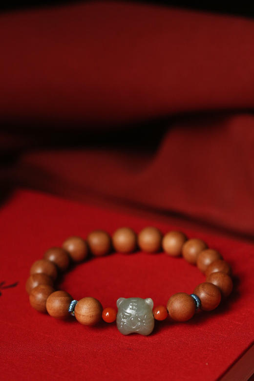 【青山特惠】老山檀香原创10mm搭配和田玉虎头 y13 商品图2