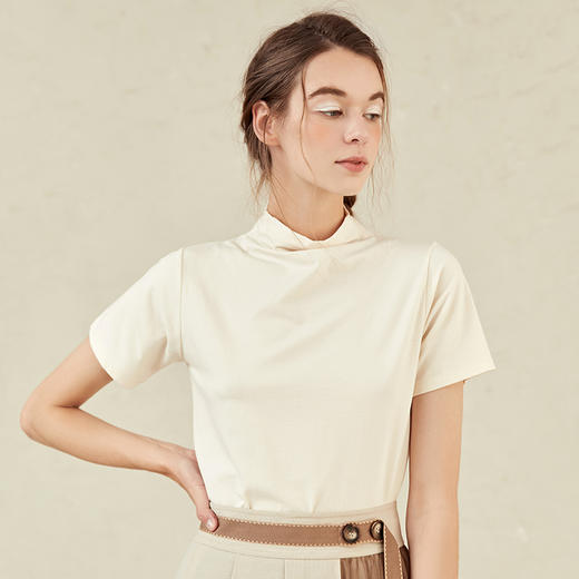 famecoco范可儿半高领打底衫女春内搭短袖t恤F221BB005 商品图3