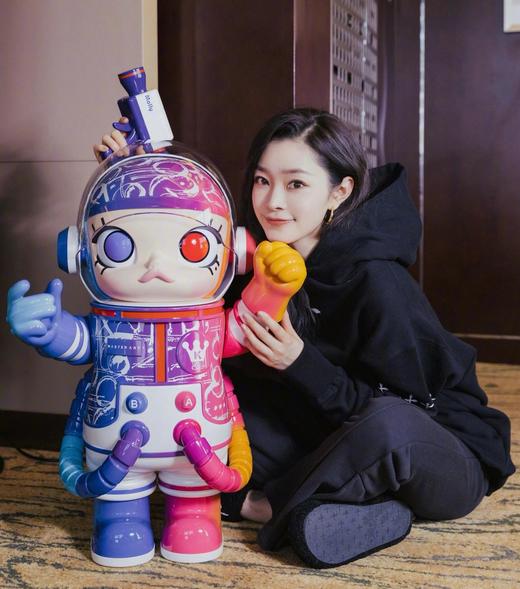 POPMART MEGA珍藏系列 1000% SPACE MOLLY 美林密码 商品图1