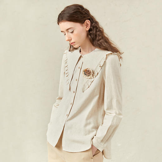 famecoco范可儿娃娃领衬衫女春装设计感衬衣F221BA010 商品图3