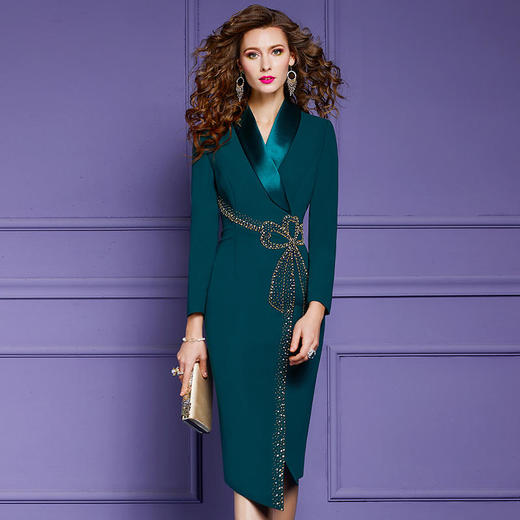 FMY43227新款时尚气质修身女神范V领长袖钉珠包臀连衣裙 商品图1