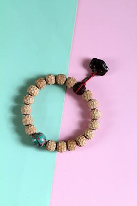 DQ0086°老山锤纹手钏