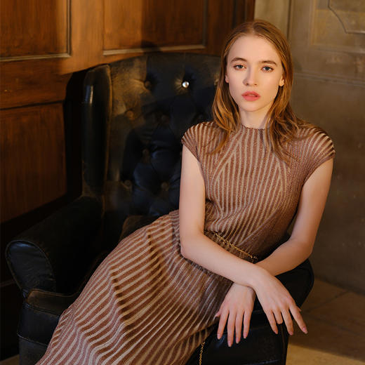 SAFICOO【镜与境】系列 立体视觉 撞色条纹针织半裙 商品图1