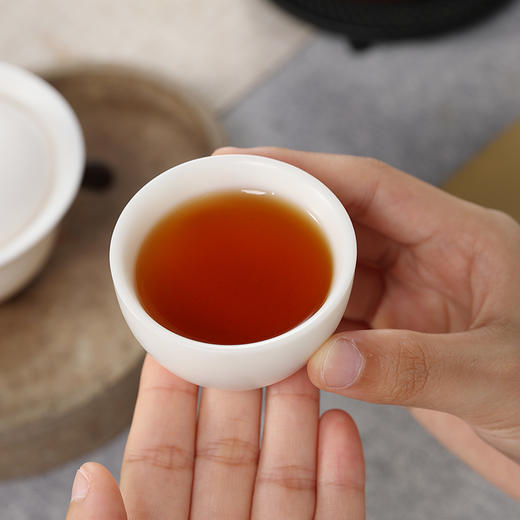 国畅 丨英红九号 英德红茶 探花 一级 广东特产 150g 新旧包装随机发货 买2罐配手提袋 商品图5