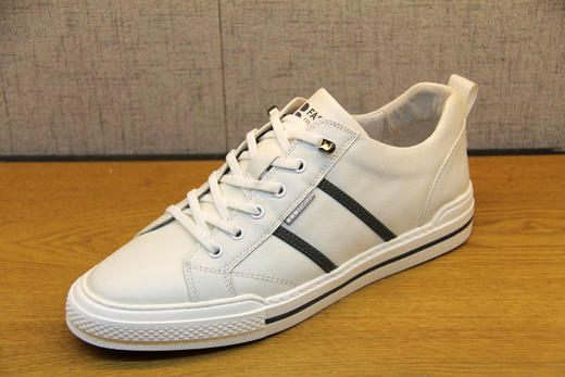 豪行秋款10395366小白鞋男运动韩版潮流百搭透气板鞋青年休闲潮鞋 专柜正品 商品图1