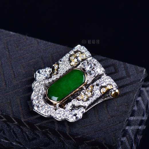 【王者之风】满绿翡翠夹扣-GZ12110085 商品图3