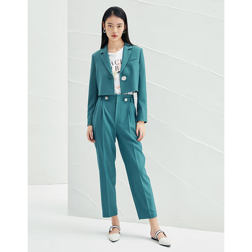 EITIE爱特爱春季新款气质翻领西装女挺括通勤时尚显瘦短外套A2203909 商品图1