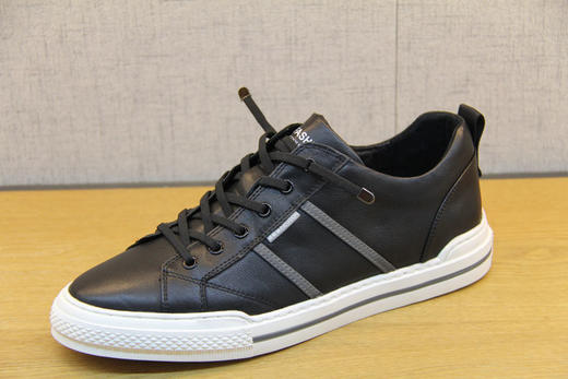 豪行秋款10395366小白鞋男运动韩版潮流百搭透气板鞋青年休闲潮鞋 专柜正品 商品图0