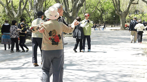 咳嗽不停？久医不愈？脖子一个“去咳穴”，每天1次，咳嗽完全消失！ 