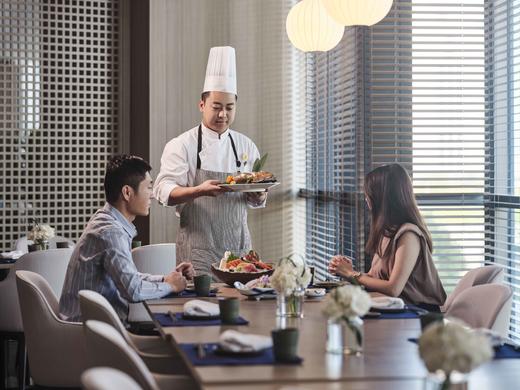 ★沪上年夜饭★ ￥3788起/套 法国雅高旗下【上海卓越诺富特酒店】1晚3间标准房+自助早餐+10人年夜饭桌餐，交通便捷，被朱家角、淀山湖等景点围绕！2026年2月16日专享 商品图1