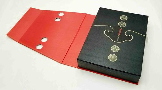 《湘西画卷》三册：《武陵山区考古纪行》《武陵山区古代文化概论》《武陵山区摄影作品集》，带盒，16开精装铜版彩印，柴焕波著，岳麓书社2004年版，定价480元，售价108元。书盒可能有破损，书册完好。 商品图7