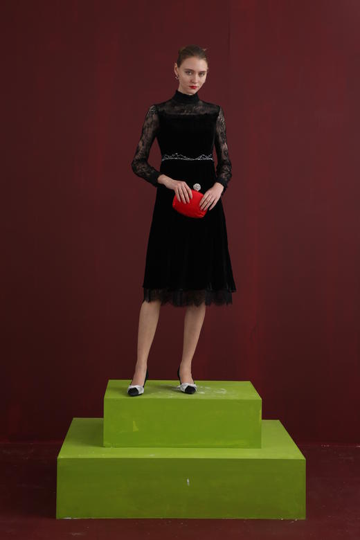 【伯妮斯茵】优雅丝绒连衣裙 1S5288 商品图4