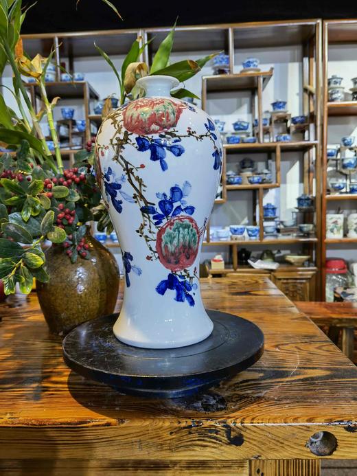 青花釉里红<笑口常开>梅瓶 商品图0