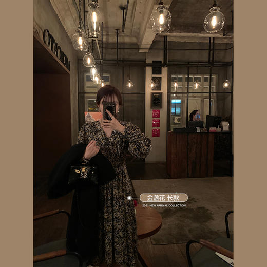 金蘑菇菇【Elina碎花系】长短款！秋冬氛围感复古碎花连衣裙 商品图6