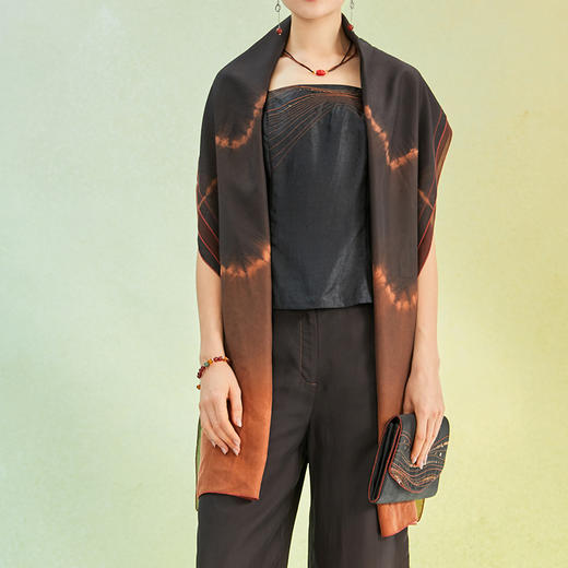 TANGY Collection/天意精品2022年春夏新品莨绸扎染围巾 商品图1