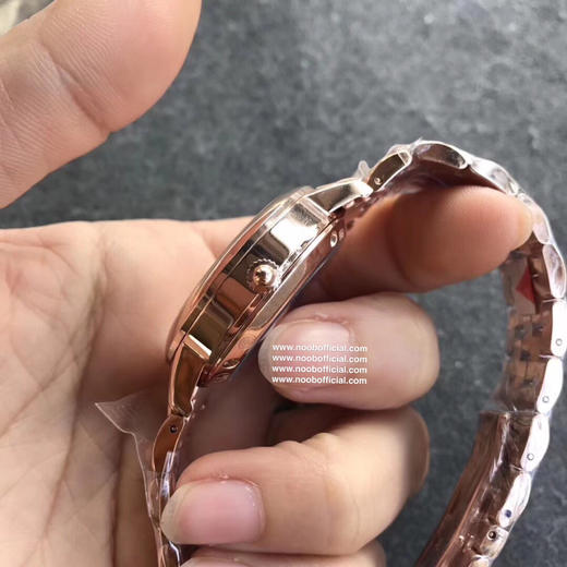 2017日内瓦表展新款积家约会系列大月相女士腕表，34x11mm，西铁城9015改cal.935A自动机械机芯，316精钢表壳，蓝宝石镜面，钢带或皮带可选，折叠扣，防水30米 商品图6