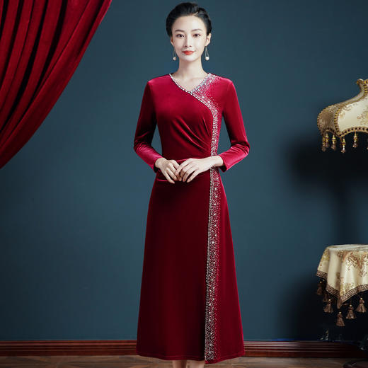 上海旗袍厂JC-62304改良旗袍女婚礼妈妈礼服高贵婚宴装金丝绒加厚连衣裙 商品图0