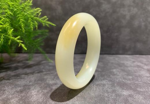 【御珠宫坊·传承系列】糖羊脂白玉手镯55mm 商品图5