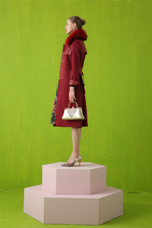 【伯妮斯茵】中长款贵气毛领长皮衣 6P4155 商品图6