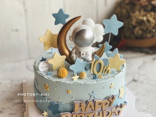 球型蛋糕宇航员👩‍🚀顾客私人订制，成品装饰或有部分调整，可按喜好搭配主题，提前48小时以上预定 商品图0