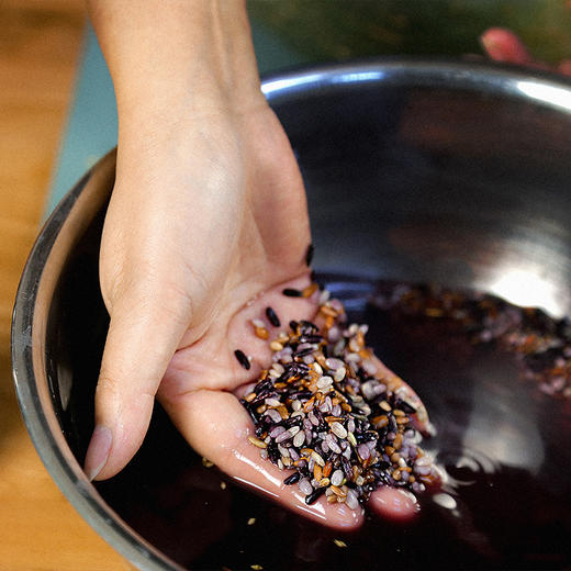 【凤品优选】贵州 闲土农场 三色米（糙米/胚芽米）2.5kg 千载古稻  原始农耕 高山溶洞山泉水灌溉 含胚芽  高坡红米、白粳米、黑籼米651项农残未检出 商品图1