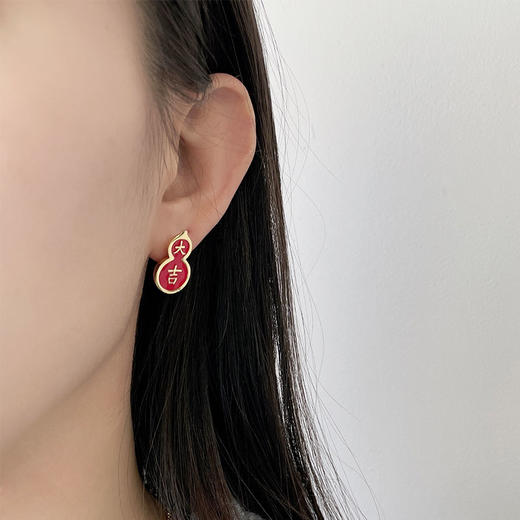 宫里的世界&美颂之光 大吉葫芦耳钉 商品图1